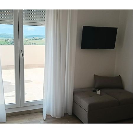 La Principessa Nera B&B Ostra Екстериор снимка