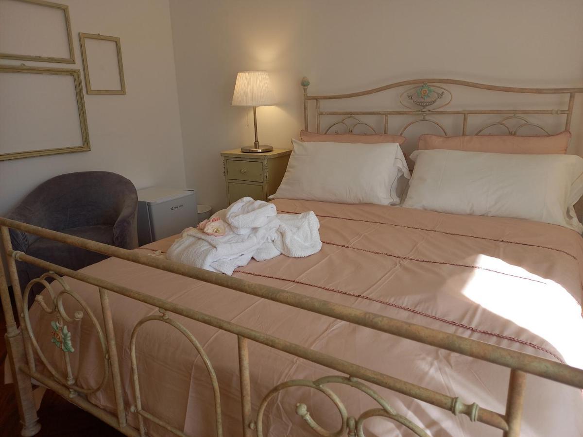 La Principessa Nera B&B Ostra Екстериор снимка