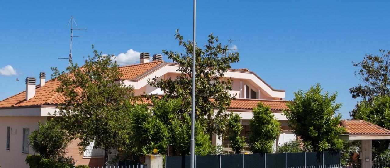 La Principessa Nera B&B Ostra Екстериор снимка