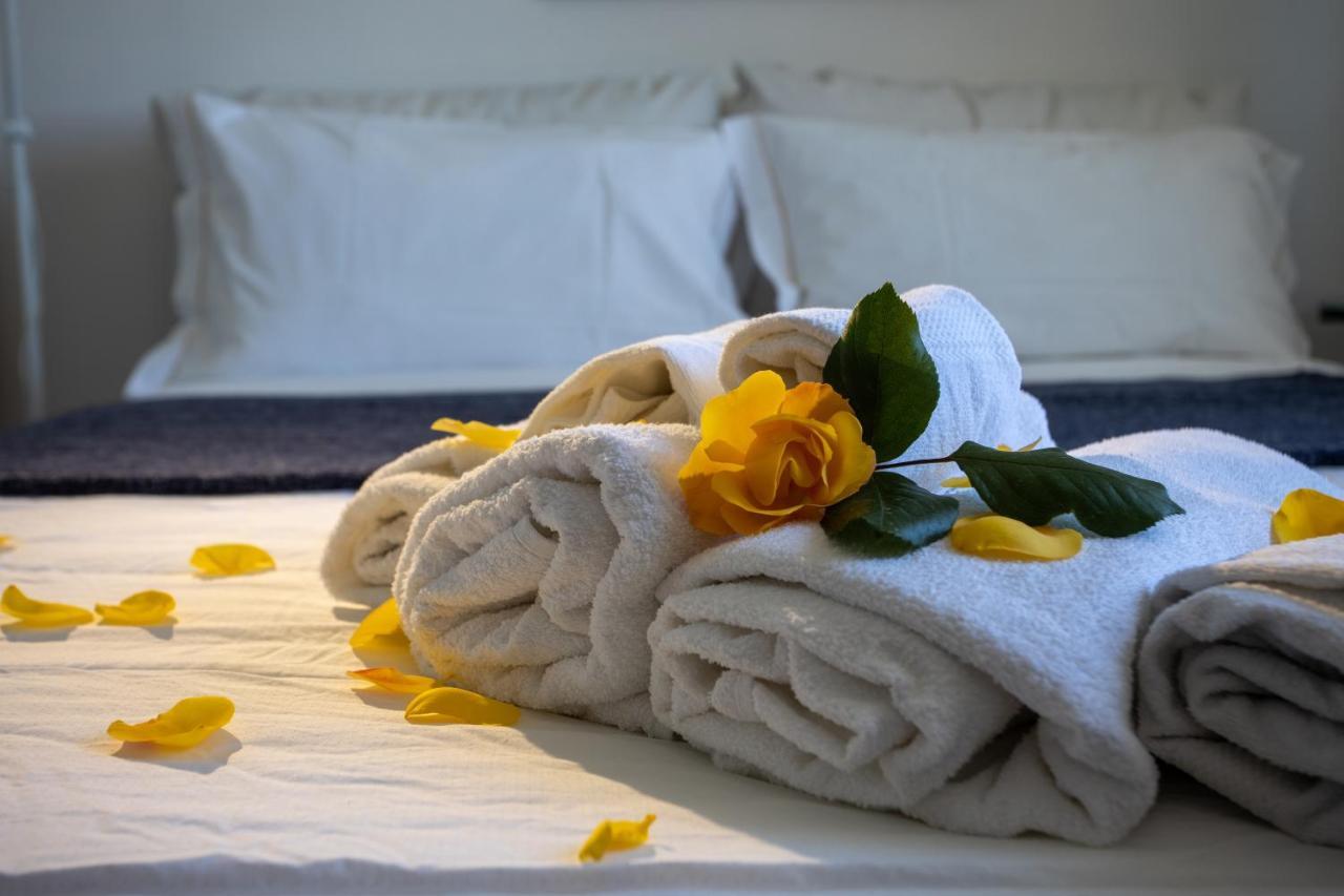 La Principessa Nera B&B Ostra Екстериор снимка