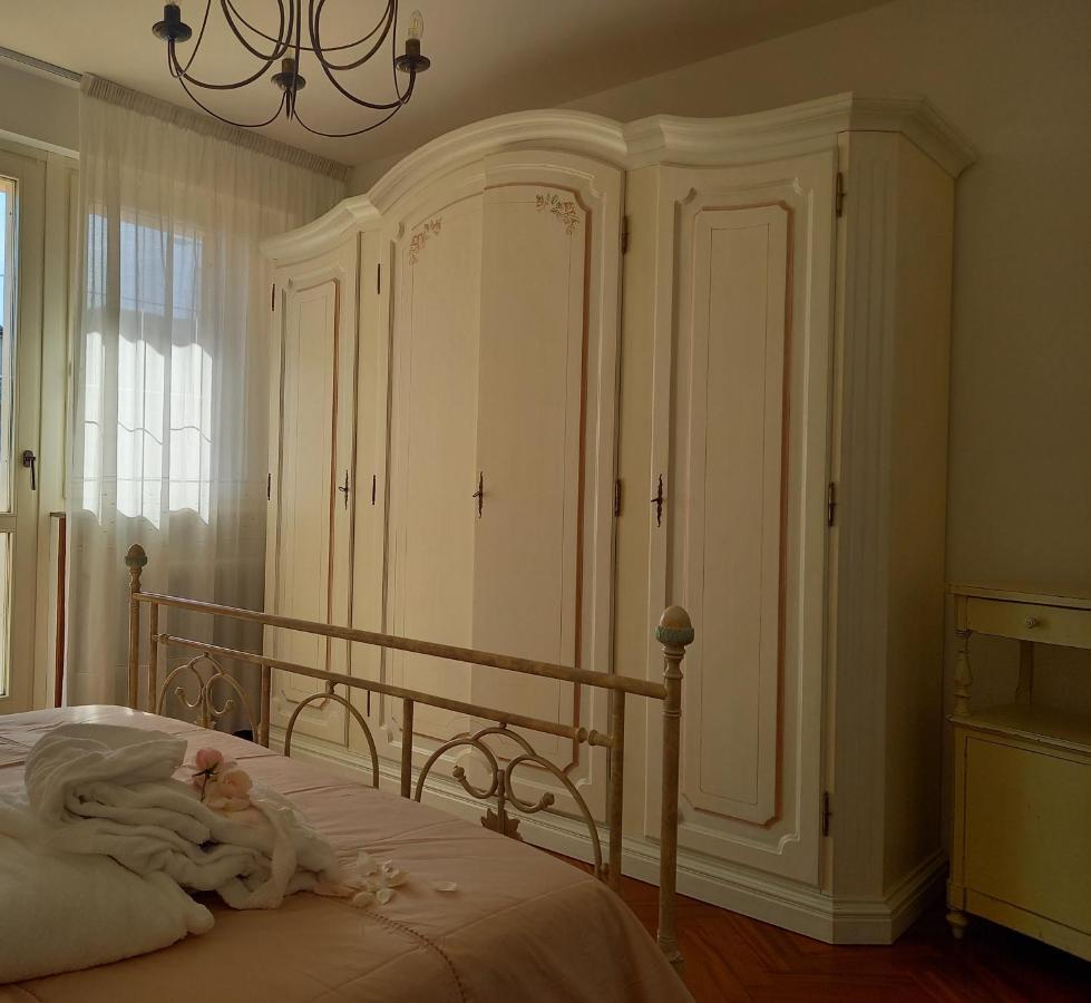 La Principessa Nera B&B Ostra Екстериор снимка