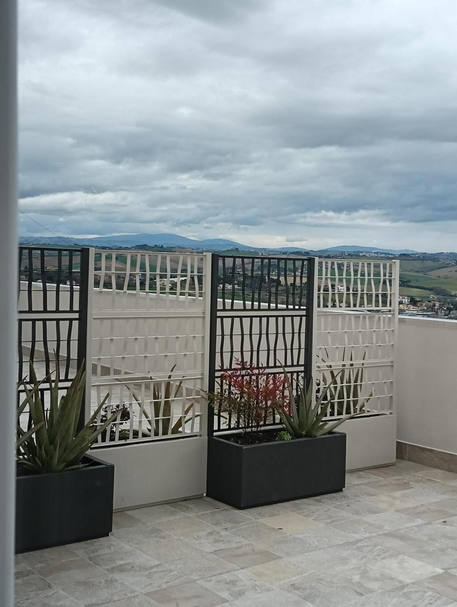 La Principessa Nera B&B Ostra Екстериор снимка
